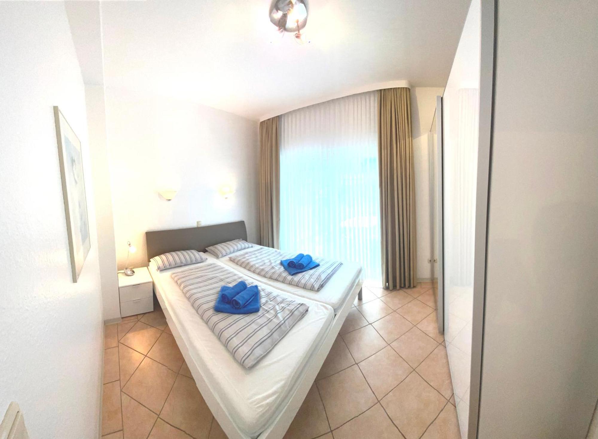 דירות טימנדורפר שטרנד Haus Regina מראה חיצוני תמונה